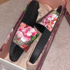 Pursuit Slide Sandal